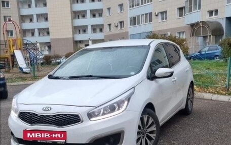 KIA cee'd III, 2017 год, 1 330 000 рублей, 2 фотография