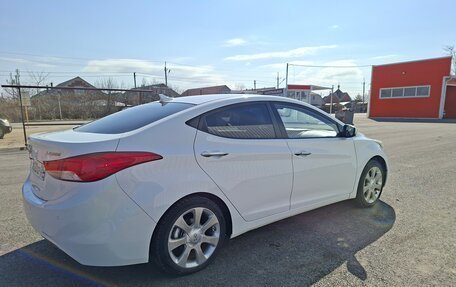 Hyundai Avante, 2011 год, 1 050 000 рублей, 5 фотография