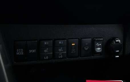 Toyota RAV4, 2013 год, 1 850 000 рублей, 16 фотография