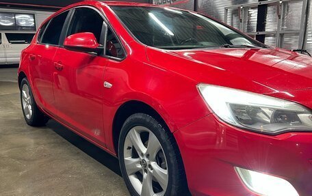 Opel Astra J, 2011 год, 1 000 000 рублей, 3 фотография