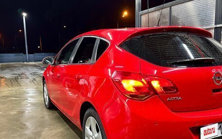 Opel Astra J, 2011 год, 1 000 000 рублей, 4 фотография