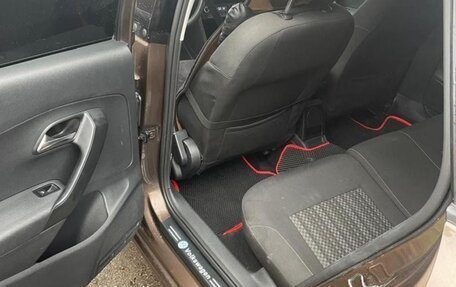 Volkswagen Polo VI (EU Market), 2016 год, 850 000 рублей, 3 фотография