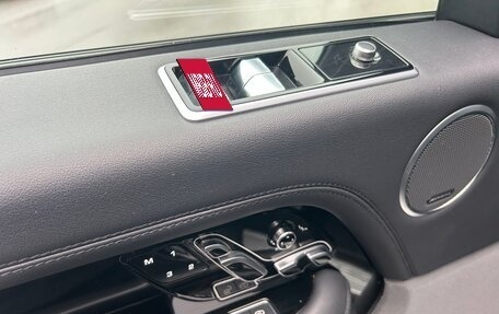 Land Rover Range Rover IV рестайлинг, 2018 год, 5 625 000 рублей, 13 фотография