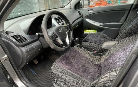 Hyundai Solaris II рестайлинг, 2013 год, 270 000 рублей, 6 фотография