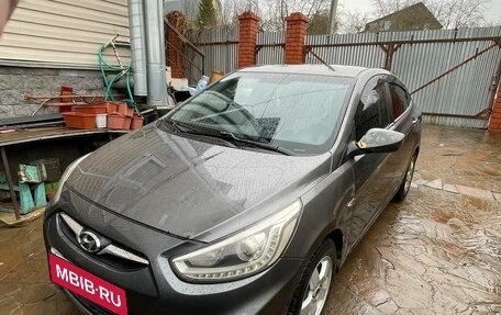 Hyundai Solaris II рестайлинг, 2013 год, 270 000 рублей, 7 фотография