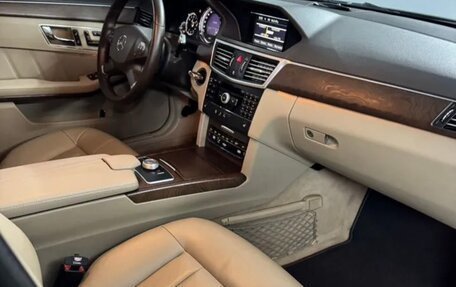 Mercedes-Benz E-Класс, 2009 год, 1 450 000 рублей, 19 фотография