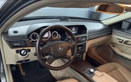 Mercedes-Benz E-Класс, 2009 год, 1 450 000 рублей, 33 фотография