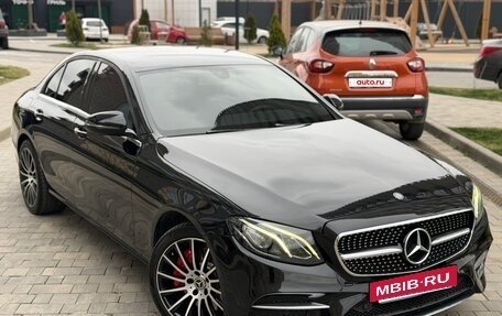 Mercedes-Benz E-Класс, 2017 год, 2 550 000 рублей, 2 фотография