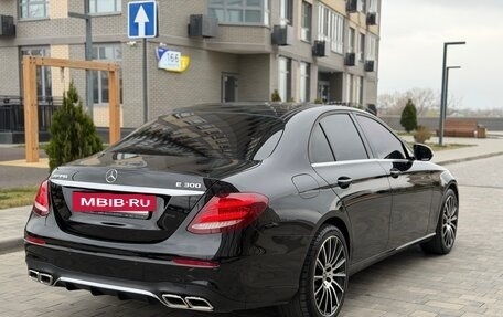 Mercedes-Benz E-Класс, 2017 год, 2 550 000 рублей, 34 фотография