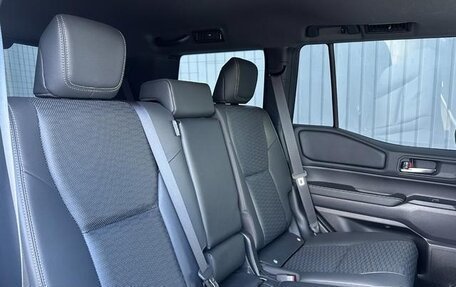 Toyota Land Cruiser Prado, 2025 год, 7 400 000 рублей, 15 фотография