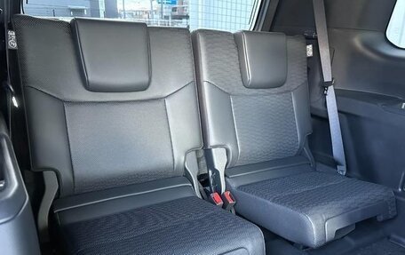 Toyota Land Cruiser Prado, 2025 год, 7 400 000 рублей, 16 фотография