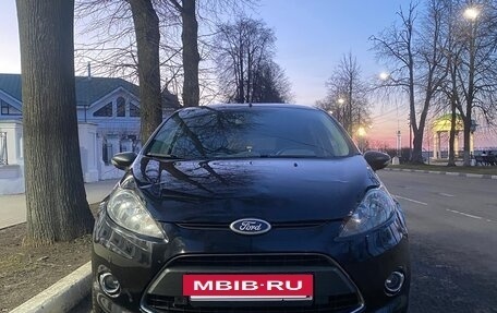 Ford Fiesta, 2010 год, 800 000 рублей, 2 фотография