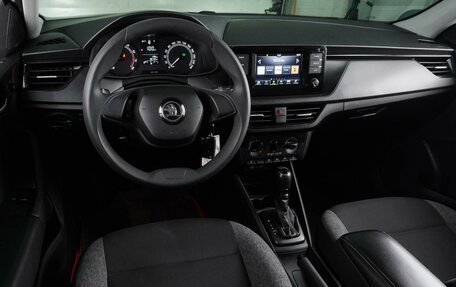 Skoda Rapid II, 2021 год, 1 445 000 рублей, 6 фотография