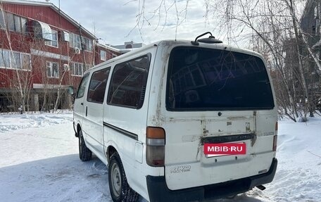 Toyota HiAce H100, 2001 год, 600 000 рублей, 6 фотография