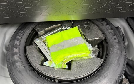 Toyota RAV4, 2025 год, 4 100 000 рублей, 25 фотография