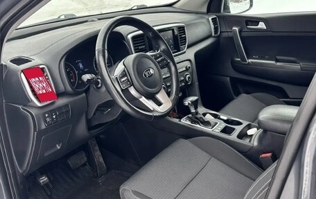 KIA Sportage IV рестайлинг, 2019 год, 2 590 000 рублей, 3 фотография