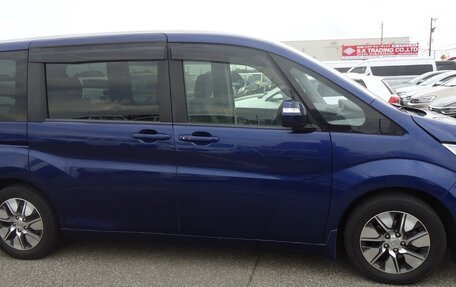 Honda Stepwgn IV, 2017 год, 1 249 000 рублей, 5 фотография