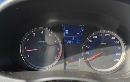 Hyundai Solaris II рестайлинг, 2013 год, 420 000 рублей, 21 фотография