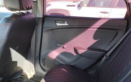 Hyundai Solaris II рестайлинг, 2013 год, 420 000 рублей, 29 фотография