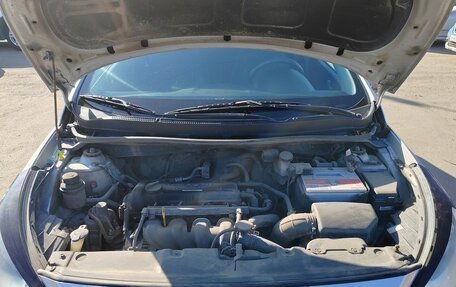 Hyundai Solaris II рестайлинг, 2013 год, 420 000 рублей, 39 фотография