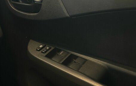 Toyota Ractis II, 2013 год, 1 049 000 рублей, 17 фотография