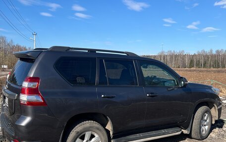 Toyota Land Cruiser Prado 150 рестайлинг 2, 2014 год, 3 300 000 рублей, 3 фотография