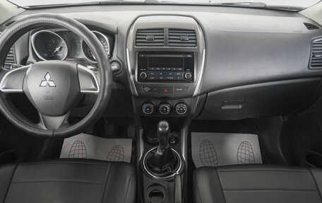 Mitsubishi ASX I рестайлинг, 2013 год, 999 000 рублей, 14 фотография