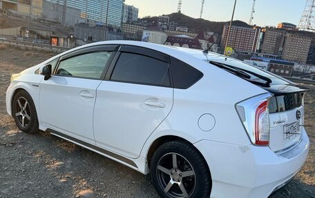 Toyota Prius, 2014 год, 1 111 111 рублей, 4 фотография