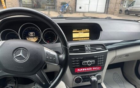 Mercedes-Benz C-Класс, 2011 год, 1 395 000 рублей, 3 фотография