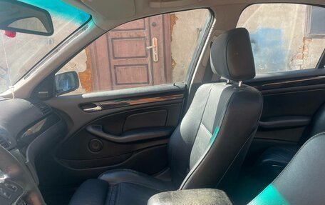 BMW 3 серия, 2004 год, 850 000 рублей, 32 фотография