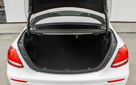 Mercedes-Benz E-Класс, 2019 год, 3 449 000 рублей, 9 фотография