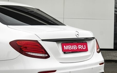 Mercedes-Benz E-Класс, 2019 год, 3 449 000 рублей, 20 фотография