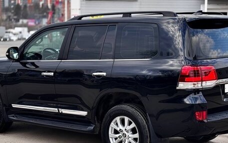 Toyota Land Cruiser 200, 2016 год, 5 750 000 рублей, 7 фотография