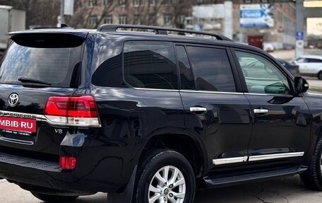 Toyota Land Cruiser 200, 2016 год, 5 750 000 рублей, 6 фотография