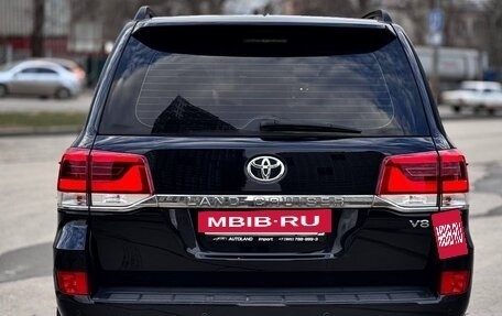 Toyota Land Cruiser 200, 2016 год, 5 750 000 рублей, 5 фотография