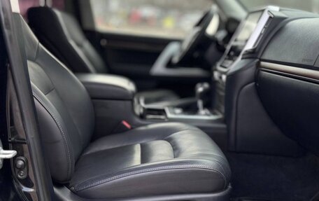 Toyota Land Cruiser 200, 2016 год, 5 750 000 рублей, 15 фотография