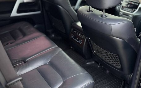 Toyota Land Cruiser 200, 2016 год, 5 750 000 рублей, 14 фотография