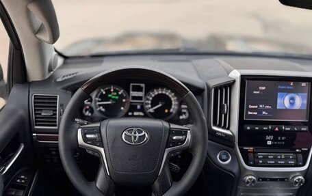 Toyota Land Cruiser 200, 2016 год, 5 750 000 рублей, 20 фотография