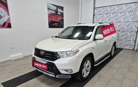 Toyota Highlander III, 2011 год, 1 796 000 рублей, 1 фотография