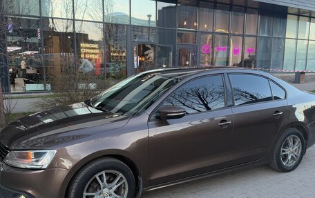 Volkswagen Jetta VI, 2013 год, 1 130 000 рублей, 3 фотография