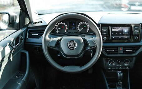 Skoda Rapid II, 2021 год, 1 699 000 рублей, 14 фотография