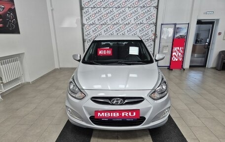 Hyundai Solaris II рестайлинг, 2013 год, 896 000 рублей, 2 фотография