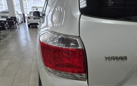 Toyota Highlander III, 2011 год, 1 796 000 рублей, 10 фотография