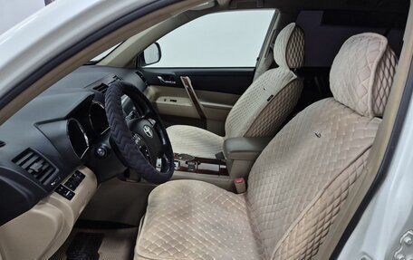 Toyota Highlander III, 2011 год, 1 796 000 рублей, 13 фотография