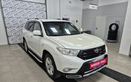 Toyota Highlander III, 2011 год, 1 796 000 рублей, 3 фотография