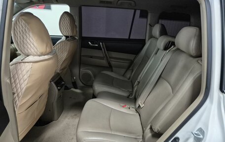 Toyota Highlander III, 2011 год, 1 796 000 рублей, 14 фотография