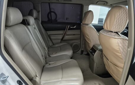 Toyota Highlander III, 2011 год, 1 796 000 рублей, 15 фотография