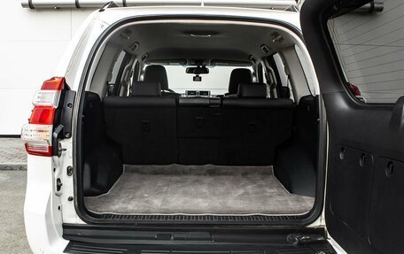 Toyota Land Cruiser Prado 150 рестайлинг 2, 2017 год, 4 900 000 рублей, 9 фотография