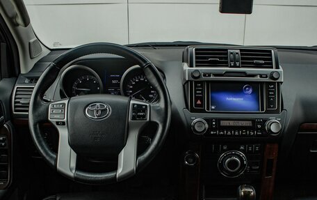 Toyota Land Cruiser Prado 150 рестайлинг 2, 2017 год, 4 900 000 рублей, 15 фотография