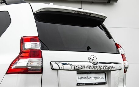 Toyota Land Cruiser Prado 150 рестайлинг 2, 2017 год, 4 900 000 рублей, 20 фотография